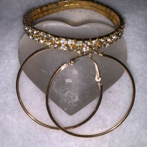 Earings, hair piece, bracelet